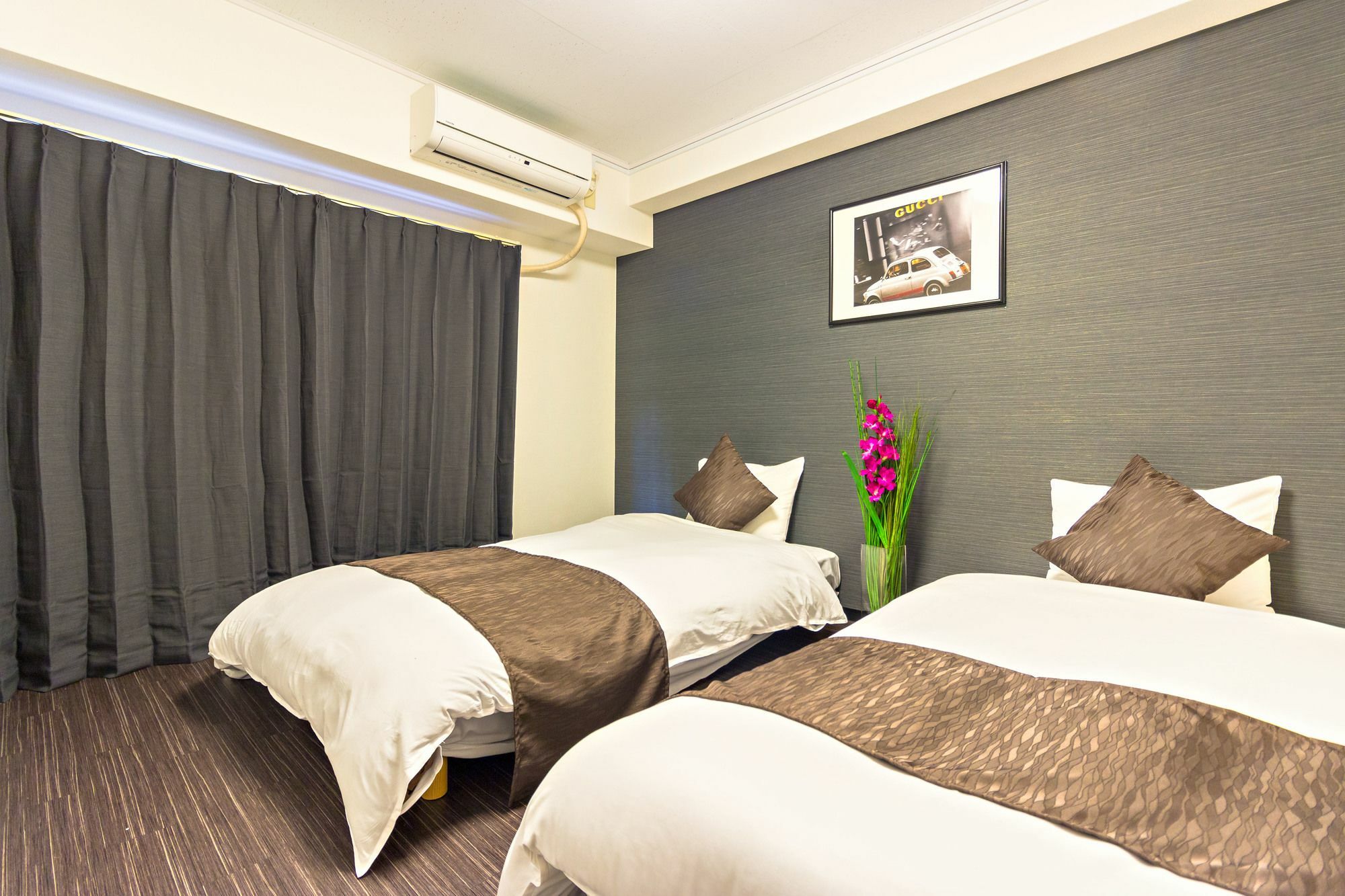 Hg Cozy Hotel No 35 日本橋駅前 โอซาก้า ภายนอก รูปภาพ