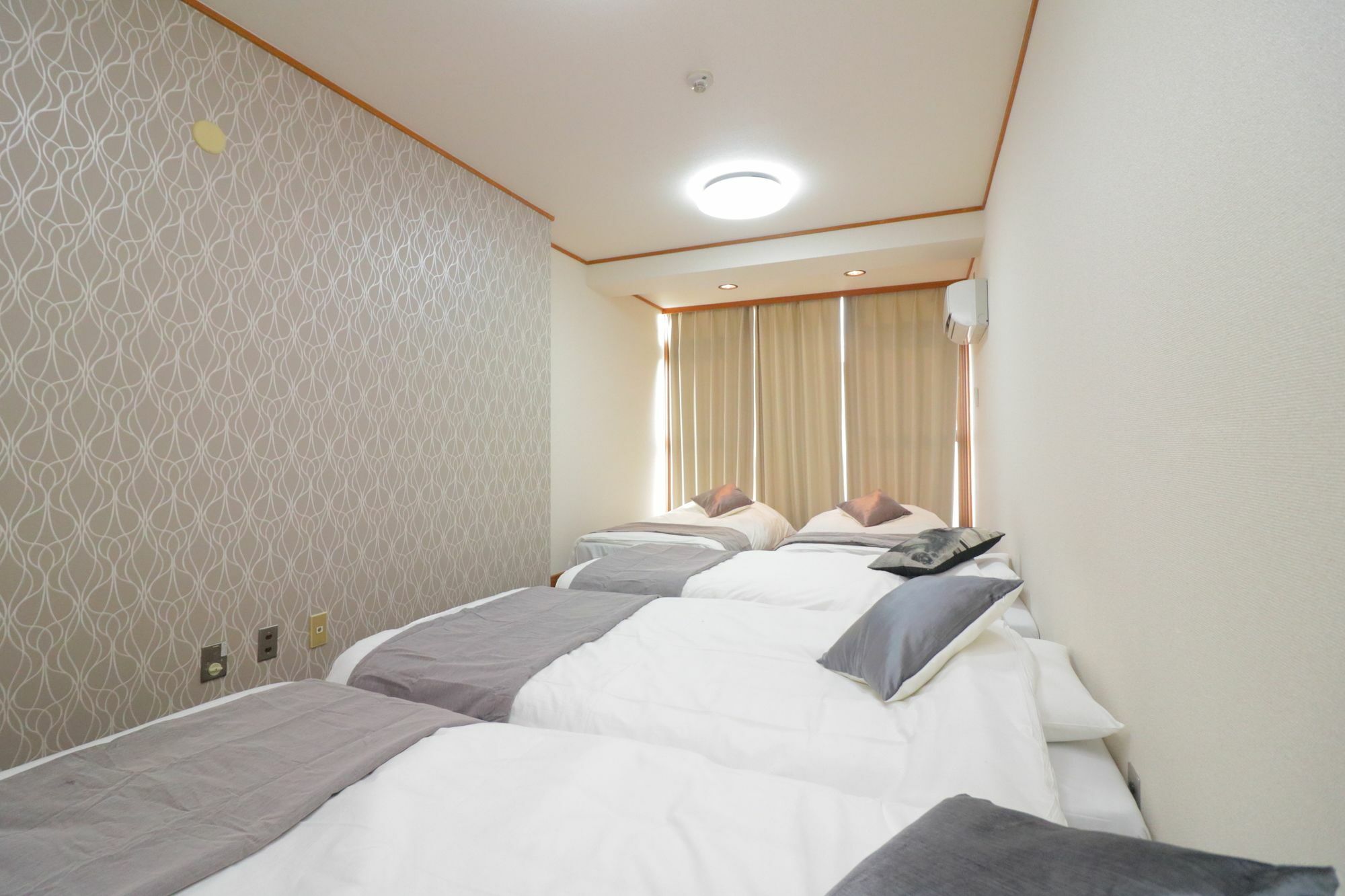 Hg Cozy Hotel No 35 日本橋駅前 โอซาก้า ภายนอก รูปภาพ